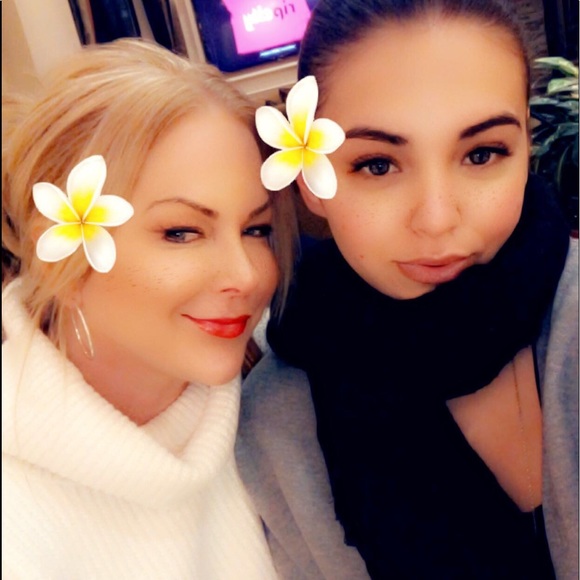 Meet your Posher, Suzanne - Picture 1 of 1